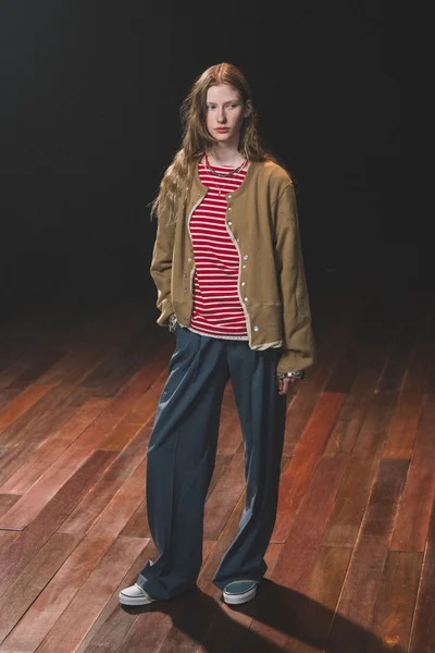 Look 28